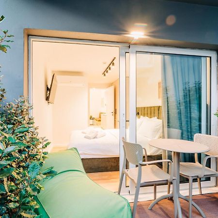 Athesense Suites Atenas Exterior foto